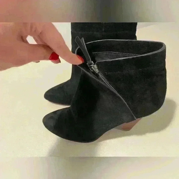 Vince Camuto Signature Germina Asymmetric-Zip Suede Boots 9 - Picture 2 of 7